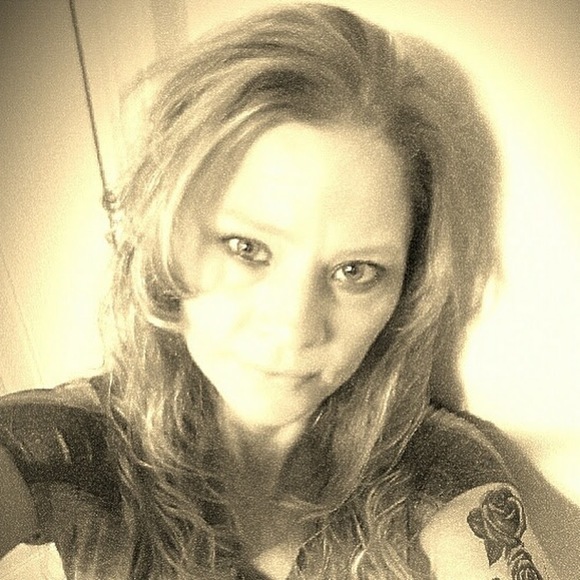 Meet your Posher, Mashell - Picture 1 of 1